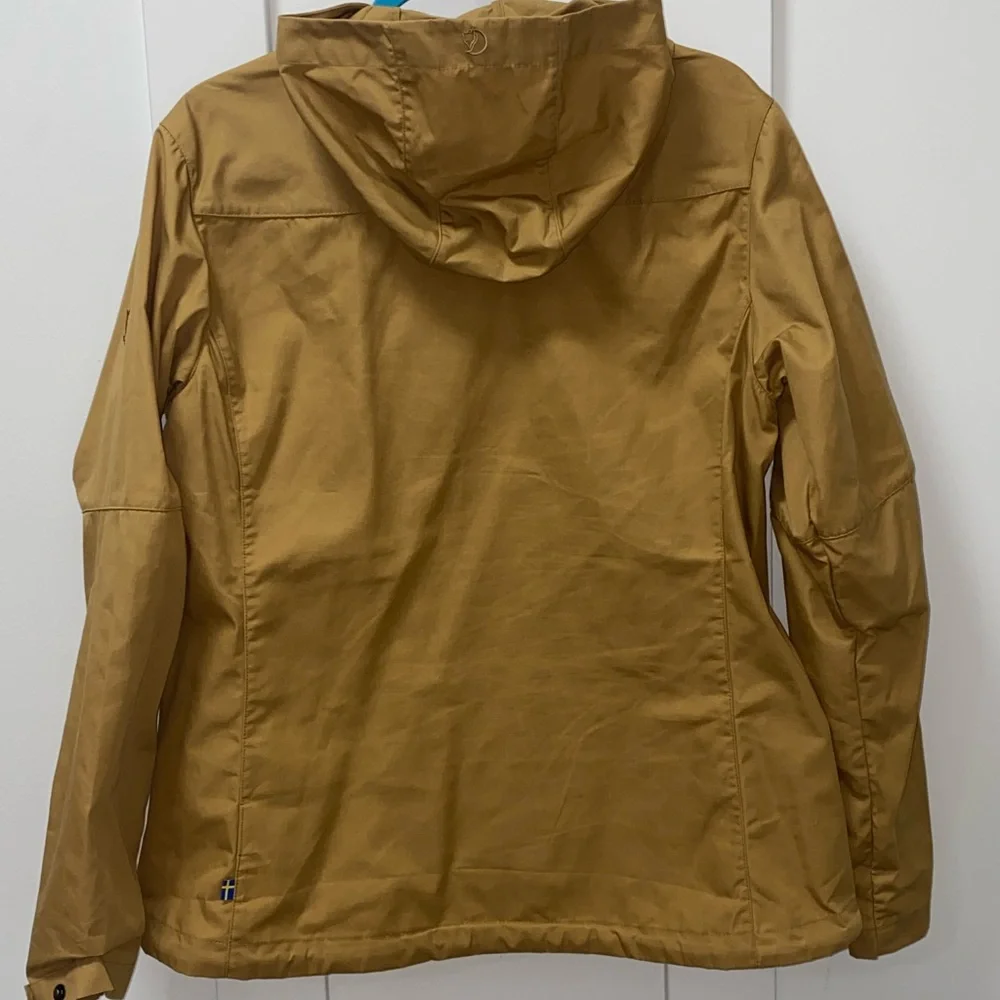 Fjallraven Women's Tan Lightweight Jacket - Picture 2 of 6